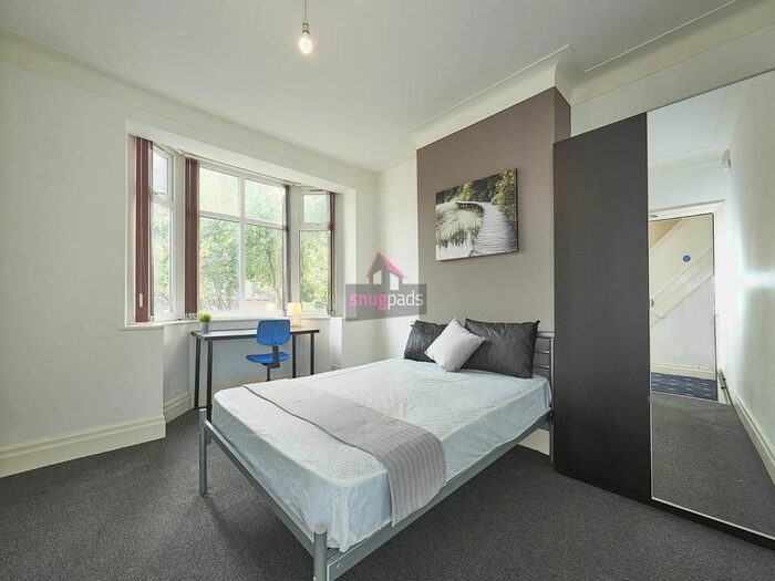5 Bedroom Property To Rent In Beech Avenue, Salford, Manchester, M6