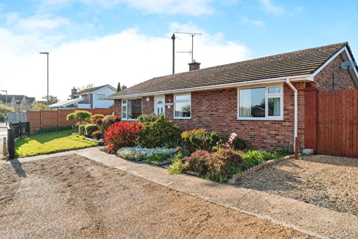 4 Bedroom Bungalow For Sale In Link Lane, Sutton, Ely, Cambridgeshire, CB6