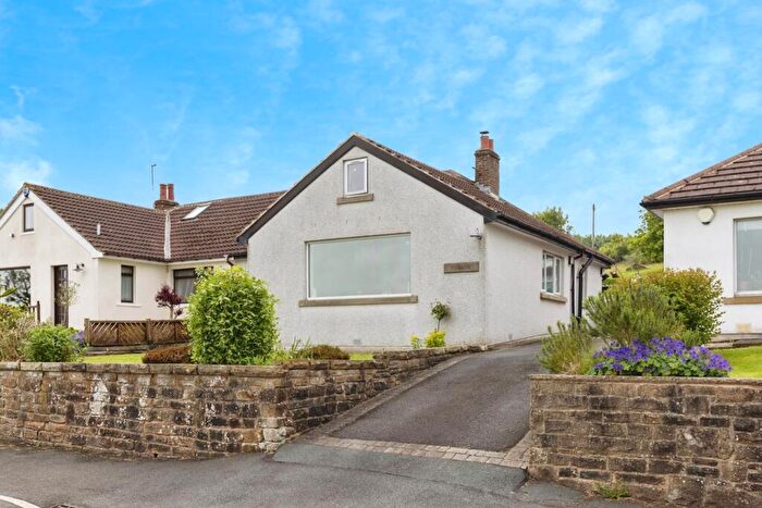 3 Bedroom Semi-Detached Bungalow For Sale In Moor View Drive, Bingley, BD16