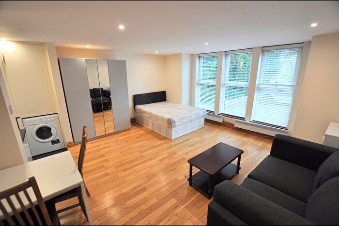 1 Bedroom Studio To Rent In Sunningfields Road, London, NW4
