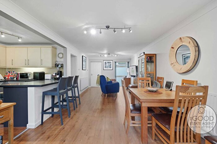 3 Bedroom Terraced House For Sale In Gladstone Road, Buckhurst Hill, IG9