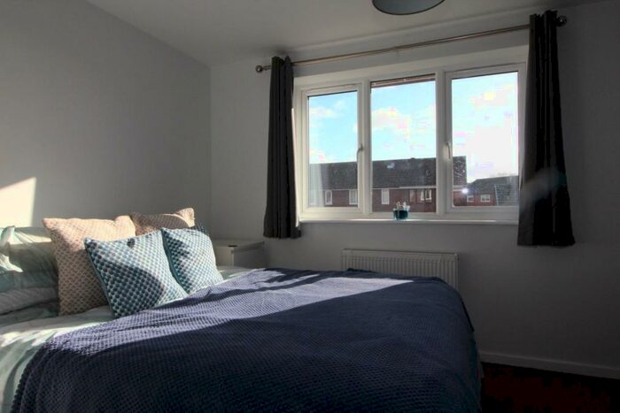 2 Bedroom House To Rent In Comet Way, Christchurch, BH23