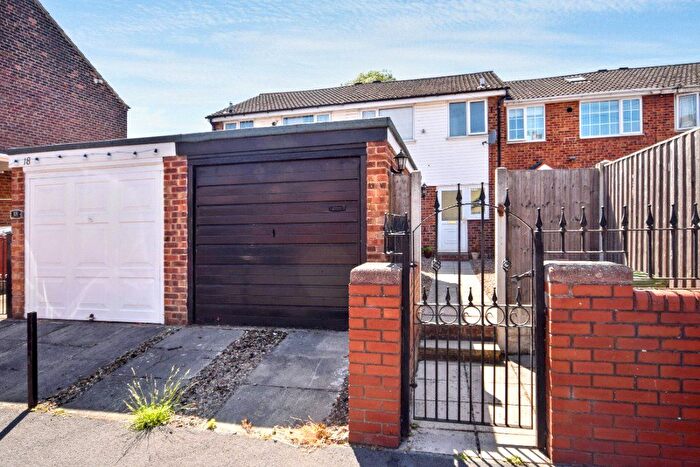 3 Bedroom Town House For Sale In Harvey Street, Wakefield, West Yorkshire, WF1