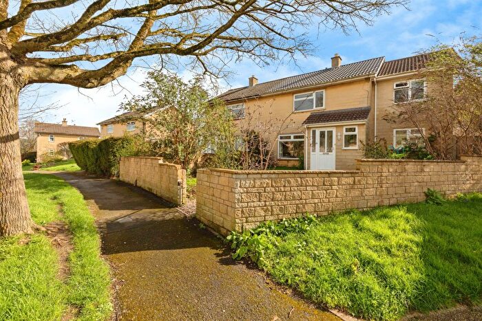 3 Bedroom Semi Detached House For Sale In Sheridan Road, Bath, BA2