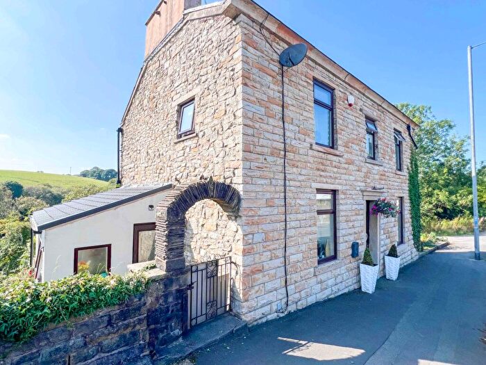 3 Bedroom Detached House For Sale In Blackburn Road, Rising Bridge, Accrington, BB5