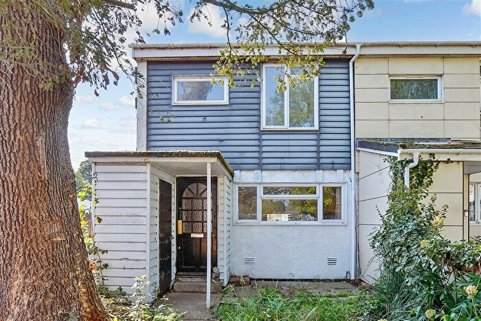 2 Bedroom End Terrace House For Sale In Bicknor Road, Park Wood, Maidstone, Kent, ME15
