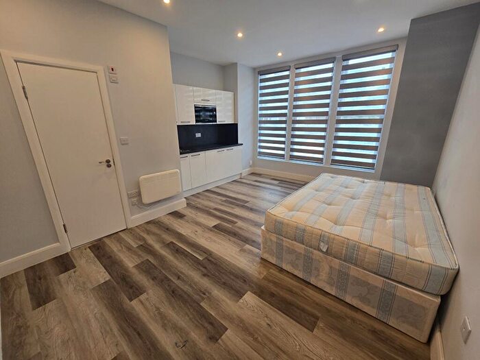 Studio To Rent In Alexandra Grove, Hackney, London, N4