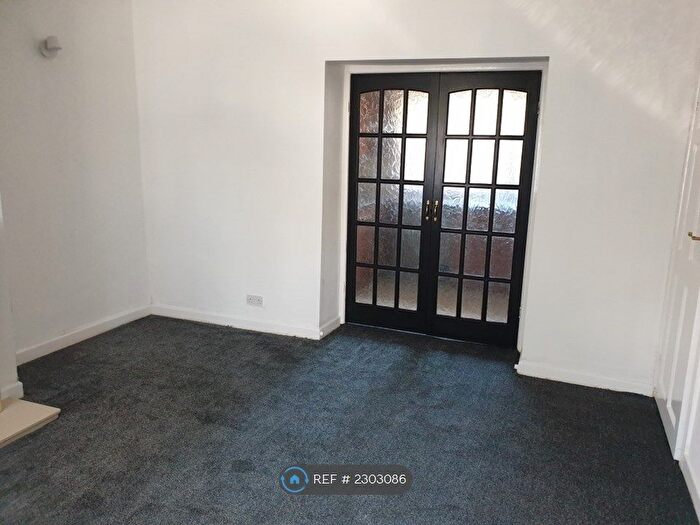 2 Bedroom Terraced House To Rent In Beech Street, Huddersfield, HD1