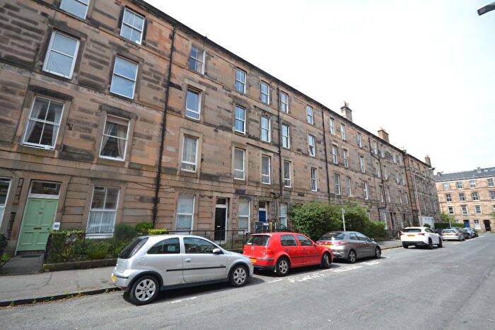 2 Bedroom Flat To Rent In Oxford Street, Newington, Edinburgh, EH8