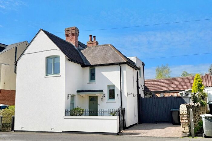 2 Bedroom Semi-Detached House To Rent In Main Road, Watnall, Nottingham, NG16