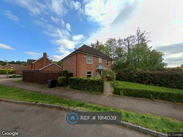 4 Bedroom Detached House To Rent In Longfellow Drive, Kettering, NN16