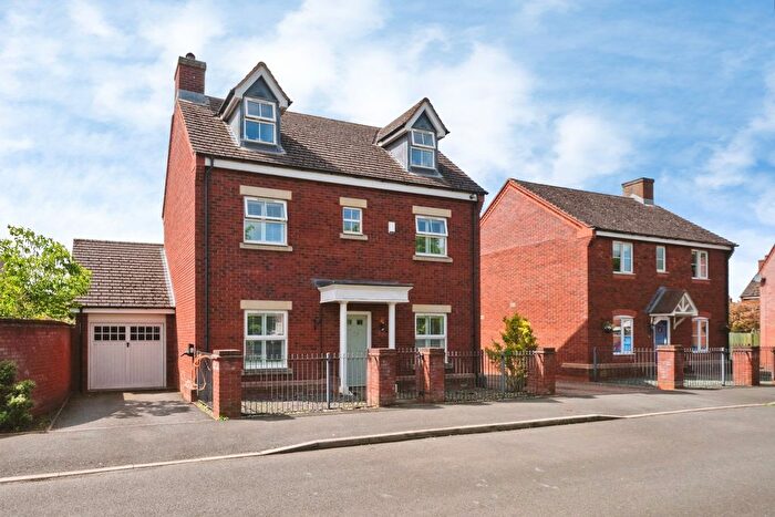 4 Bedroom Detached House For Sale In Agincourt Road, Lichfield, Staffordshire, WS14