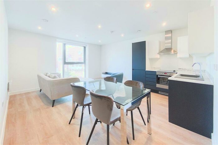 2 Bedroom Apartment To Rent In Laurence Place, M3