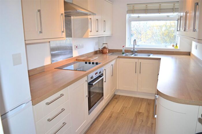 2 Bedroom Flat To Rent In Shirley Heights, Shirley Road, Wallington, Surrey, SM6