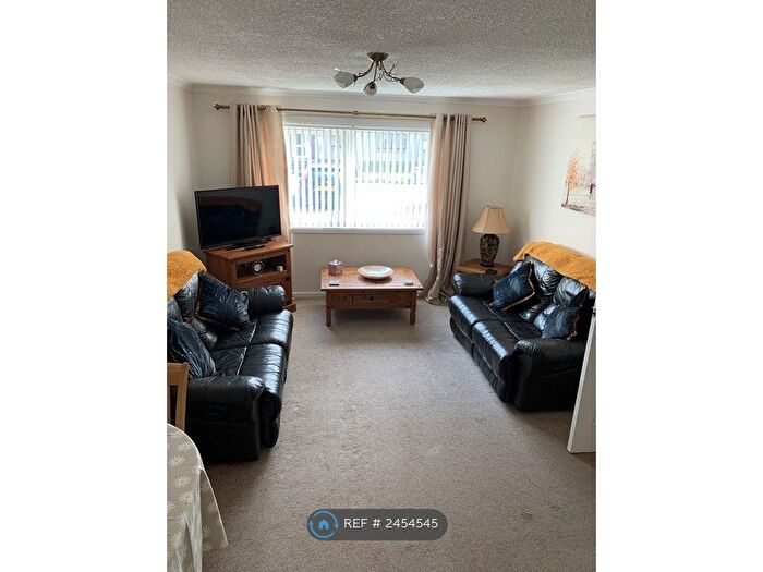 2 Bedroom Flat To Rent In Donmouth Court, Aberdeen, AB23
