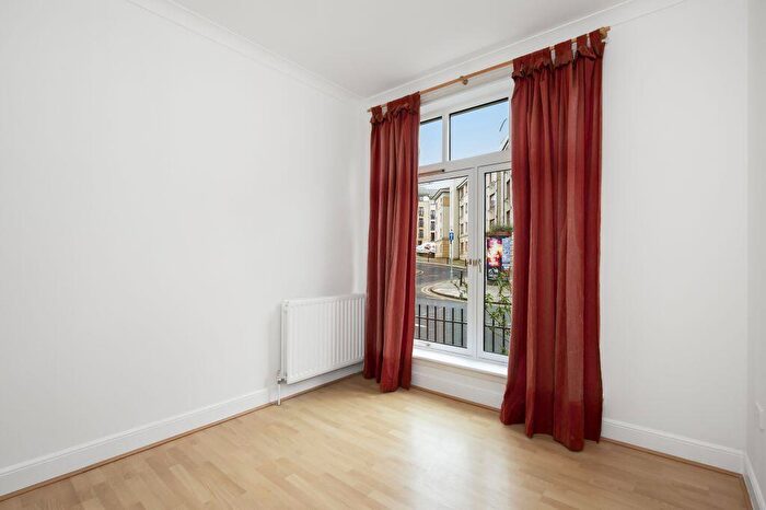 2 Bedroom Flat For Sale In (flat ), East Fountainbridge, Tollcross, Edinburgh, EH3