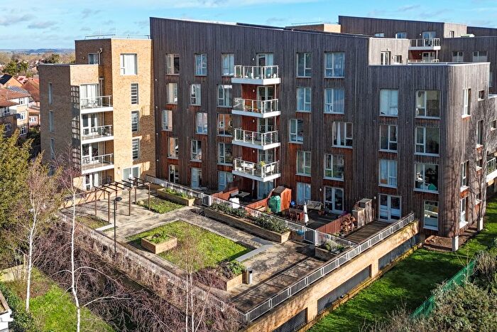 2 Bedroom Flat For Sale In Medway House, Kidwells Close, Maidenhead, SL6