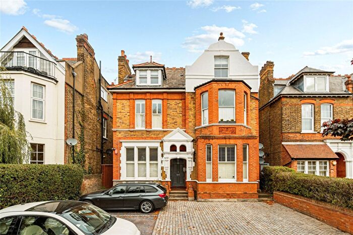 1 Bedroom Flat For Sale In Madeley Road, London, W5