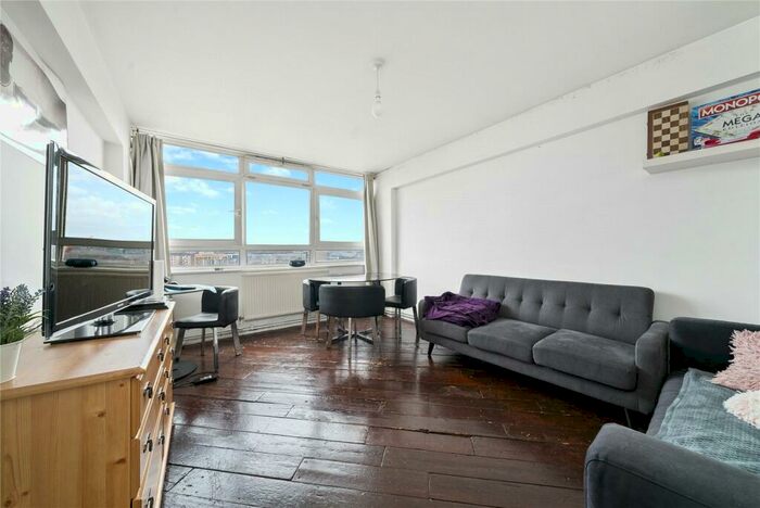 2 Bedroom Apartment To Rent In Crondall Court, N1