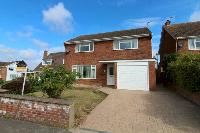 3 Bedroom Detached House For Sale In Hill View, Sherington, Newport Pagnell, MK16