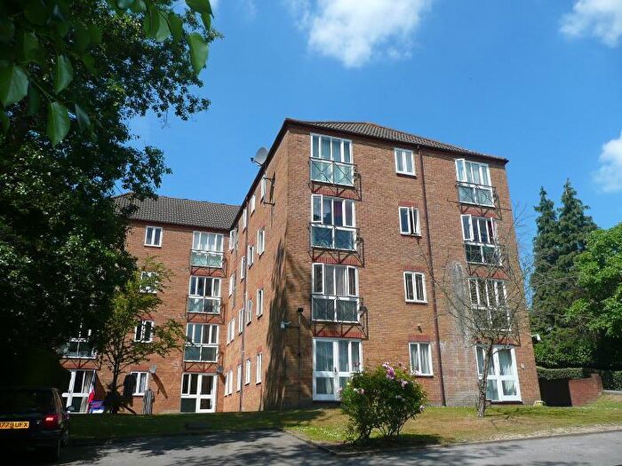 1 Bedroom Flat To Rent In Hill Lane, Southampton, SO15