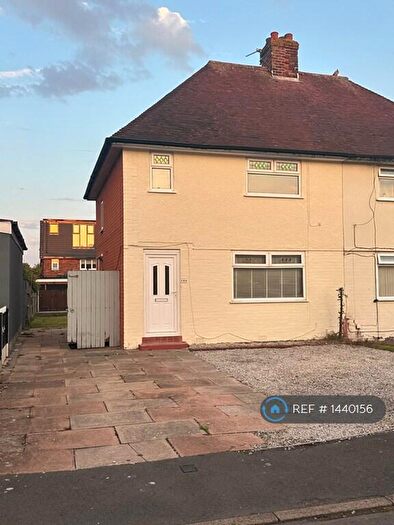 3 Bedroom Semi-Detached House To Rent In Central Avenue, Southport, PR8