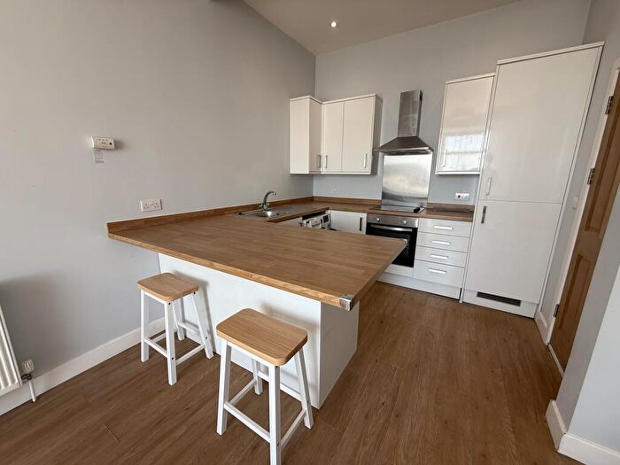 2 Bedroom Flat To Rent In Oystermouth Road, Swansea, SA1