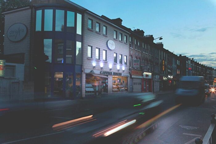 2 Bedroom Flat To Rent In Turnpike Lane, London, N8