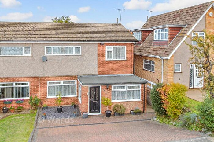 5 Bedroom Semi Detached House For Sale In Havisham Road, Gravesend, Kent, DA12