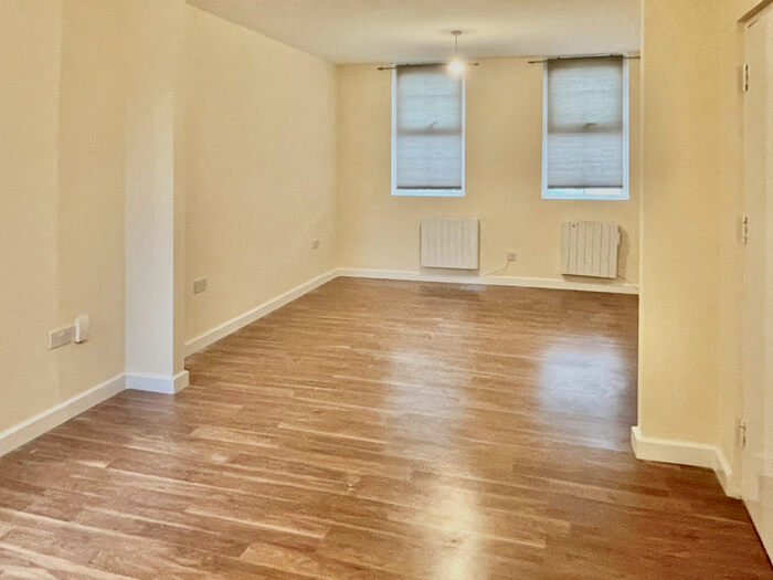Studio To Rent In Seaforth Avenue, New Malden, KT3