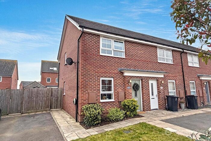 2 Bedroom End Of Terrace House For Sale In Top Knot Close, Nuneaton, CV11