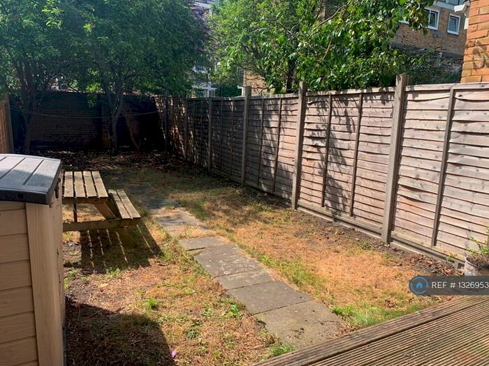 4 Bedroom Flat To Rent In Wickford Street, London, E1