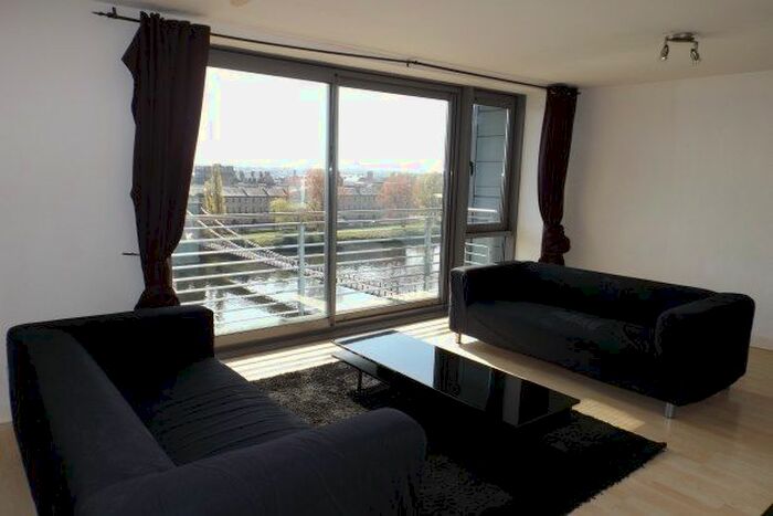 2 Bedroom Flat To Rent In Maxwell Street, Glasgow, G1