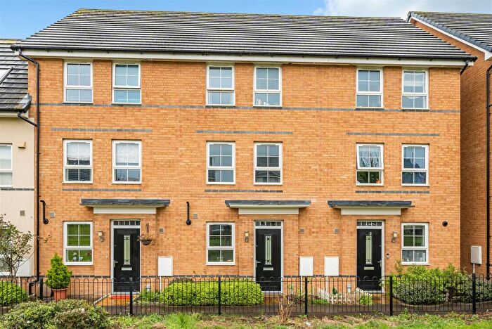 3 Bedroom Town House To Rent In John Liddell Way, Basingstoke, RG21