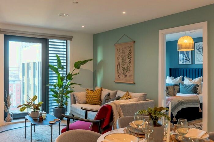 2 Bedroom Flat To Rent In Flat, Pall Mall, Liverpool, Merseyside, L3