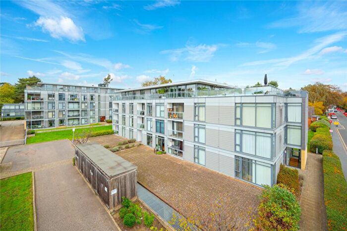 2 Bedroom Flat To Rent In Newsom Place, Lemsford Road, St. Albans, Hertfordshire, AL1