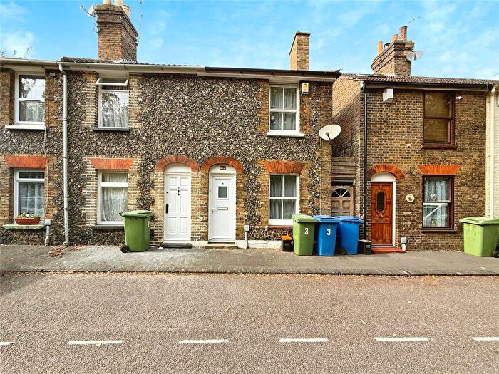 2 Bedroom Terraced House To Rent In Park Road, Faversham, Kent, ME13