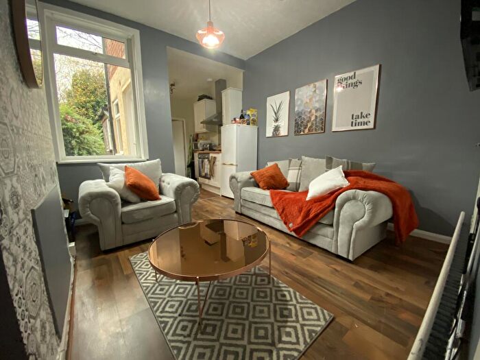 4 Bedroom House To Rent In Gleave Road, Selly Oak, West Midlands, B29