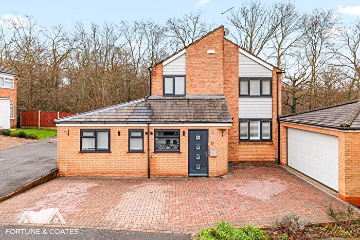 5 Bedroom Detached House For Sale In Paddock Mead, Harlow, CM18