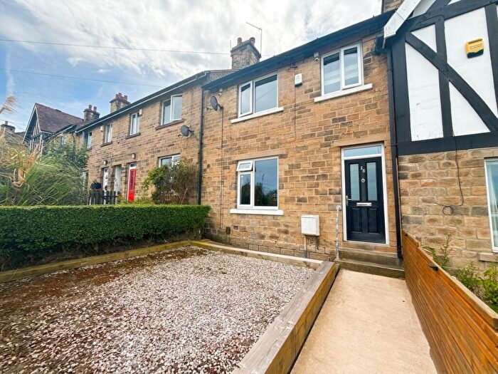 3 Bedroom Terraced House For Sale In Oakenbank Crescent, Huddersfield, HD5