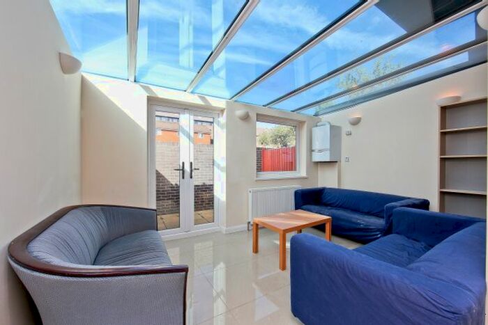 5 Bedroom Town House To Rent In Ironmongers Place, Isle Of Dogs, Canary Wharf, Docklands, E14