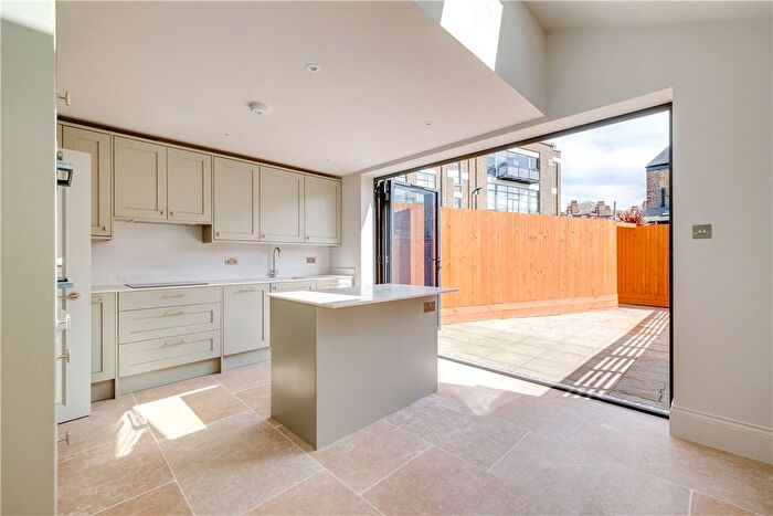 4 Bedroom Terraced House For Sale In Seymour Road, London, W4