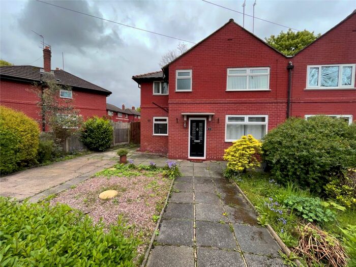 3 Bedroom Semi-Detached House To Rent In Wentworth Avenue, Salford, Greater Manchester, M6