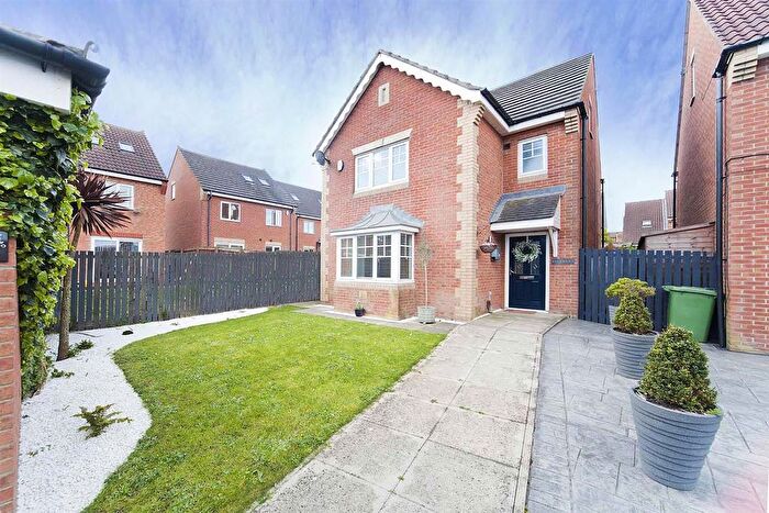 4 Bedroom Detached House For Sale In Cornflower Close, Hartlepool, TS26