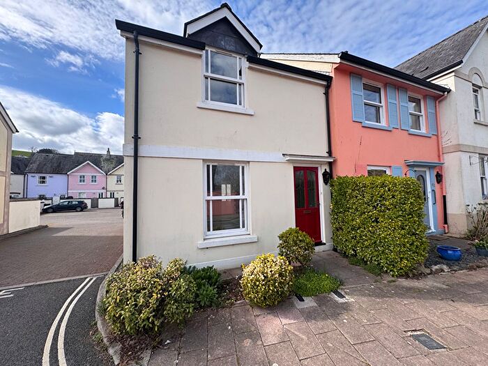 2 Bedroom Semi-detached House To Rent In New Walk, Totnes, TQ9