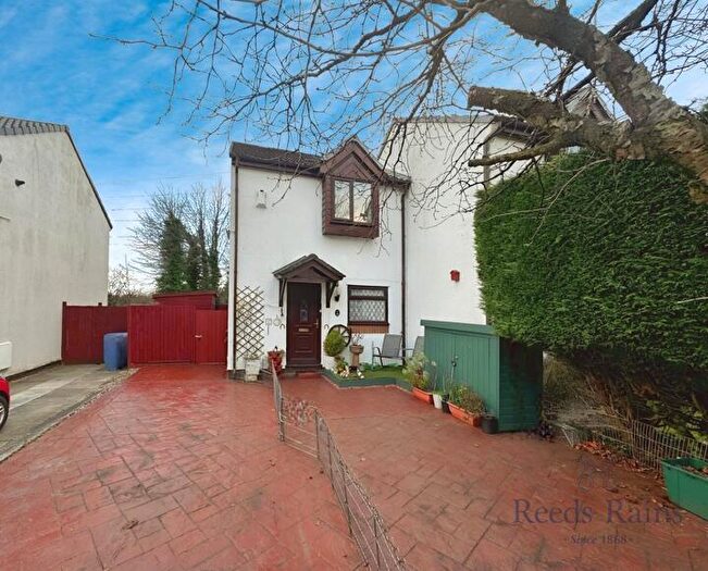 2 Bedroom Semi-Detached House For Sale In Carr Meadow, Bamber Bridge, Preston, Lancashire, PR5