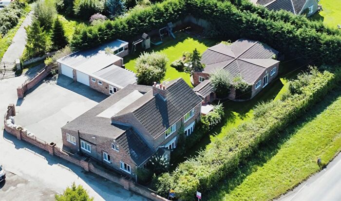 6 Bedroom Detached House For Sale In Malton Road, Huntington, York, YO32