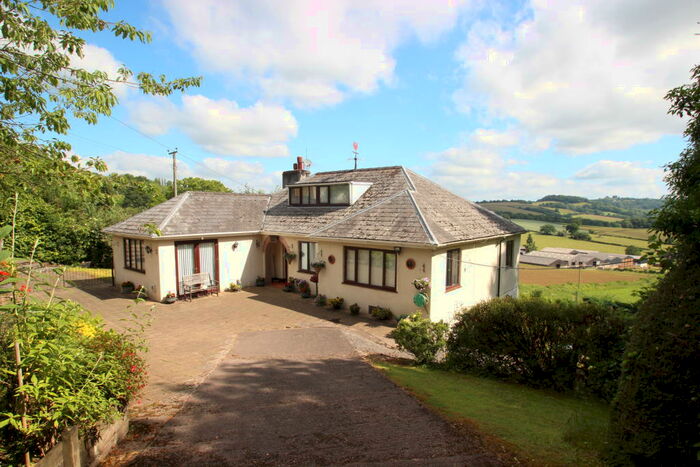 4 Bedroom Detached House For Sale In Pigeon House Garway Hill Hereford, HR2