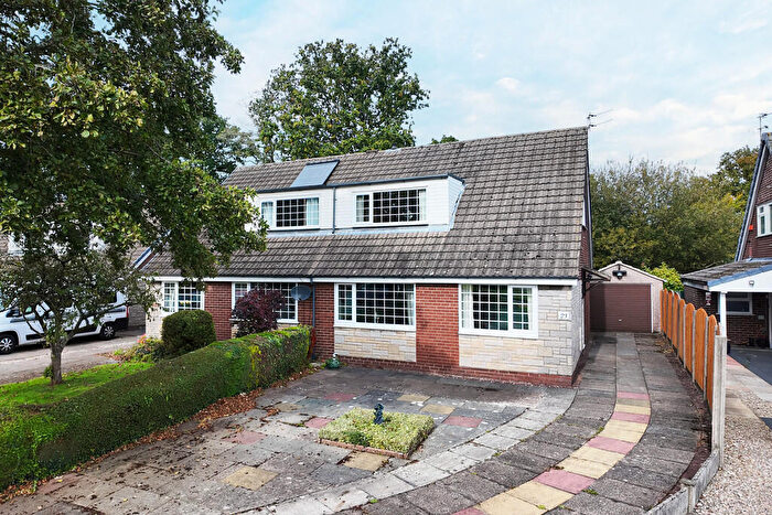 4 Bedroom Semi-Detached Bungalow For Sale In Mulberry Avenue, Penwortham, PR1