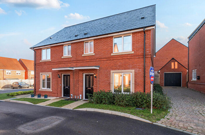 3 Bedroom Semi-Detached House For Sale In Stanhope Lines East, Wellesley, Aldershot, Hampshire, GU11